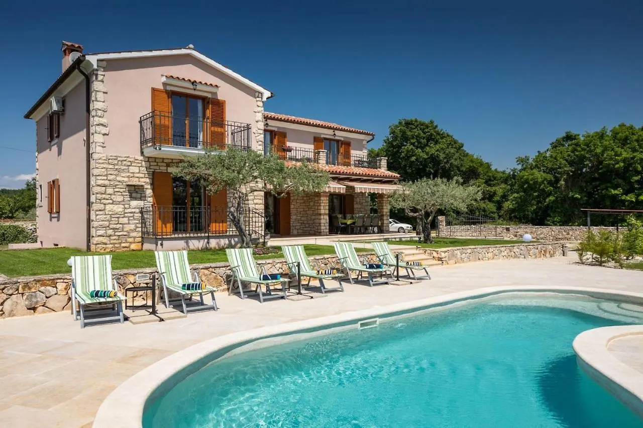 Rustic Villa Marijanin Vrt With Pool In Tinjan 0*,  Croatia